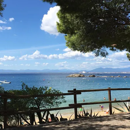 Holiday home Petit Paradis *